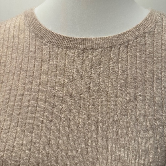 The Cashmere Project Long Sleeve‎ Sweater - Size M. - Picture 3 of 13